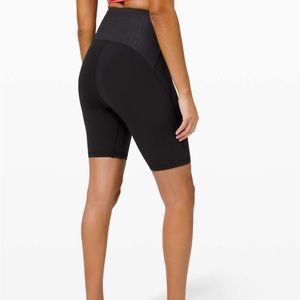 Lululemon Blissful Bend Super High-Rise Short 8" size 6